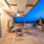 Tzortzatos Tiny Tatil Evi *