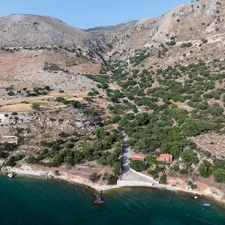 Semesterbostad Tzortzatos Tiny