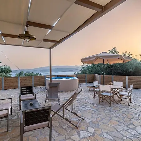 Tzortzatos Tiny Kourouklata