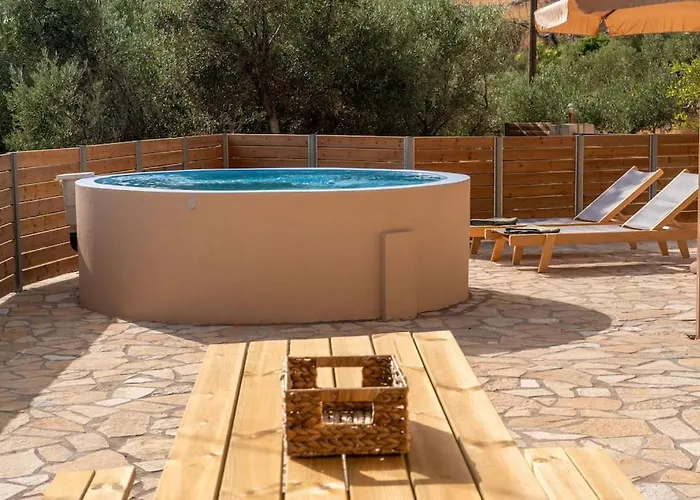 Tzortzatos Tiny 別荘