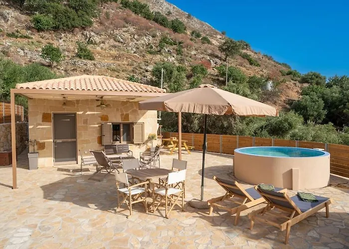 別荘 Tzortzatos Tiny Kourouklata